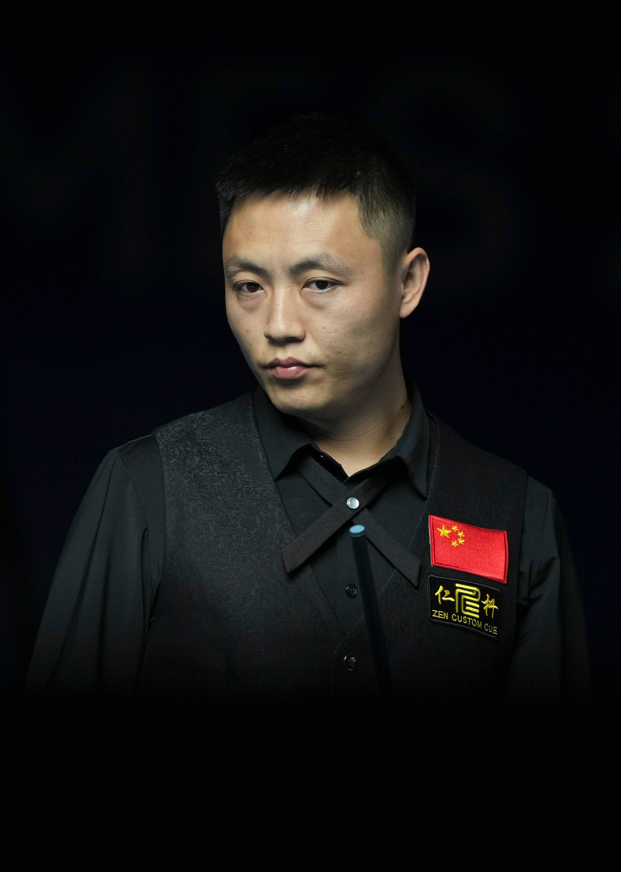 更多反映的 更多反映的