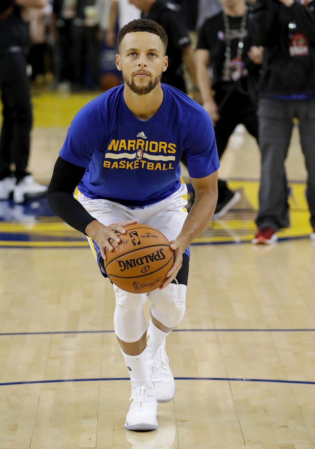 球画面更容 球画面更容